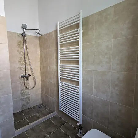 Σπίτι διακοπών Moschatella House - 3 Double Ensuites Kardhakáta